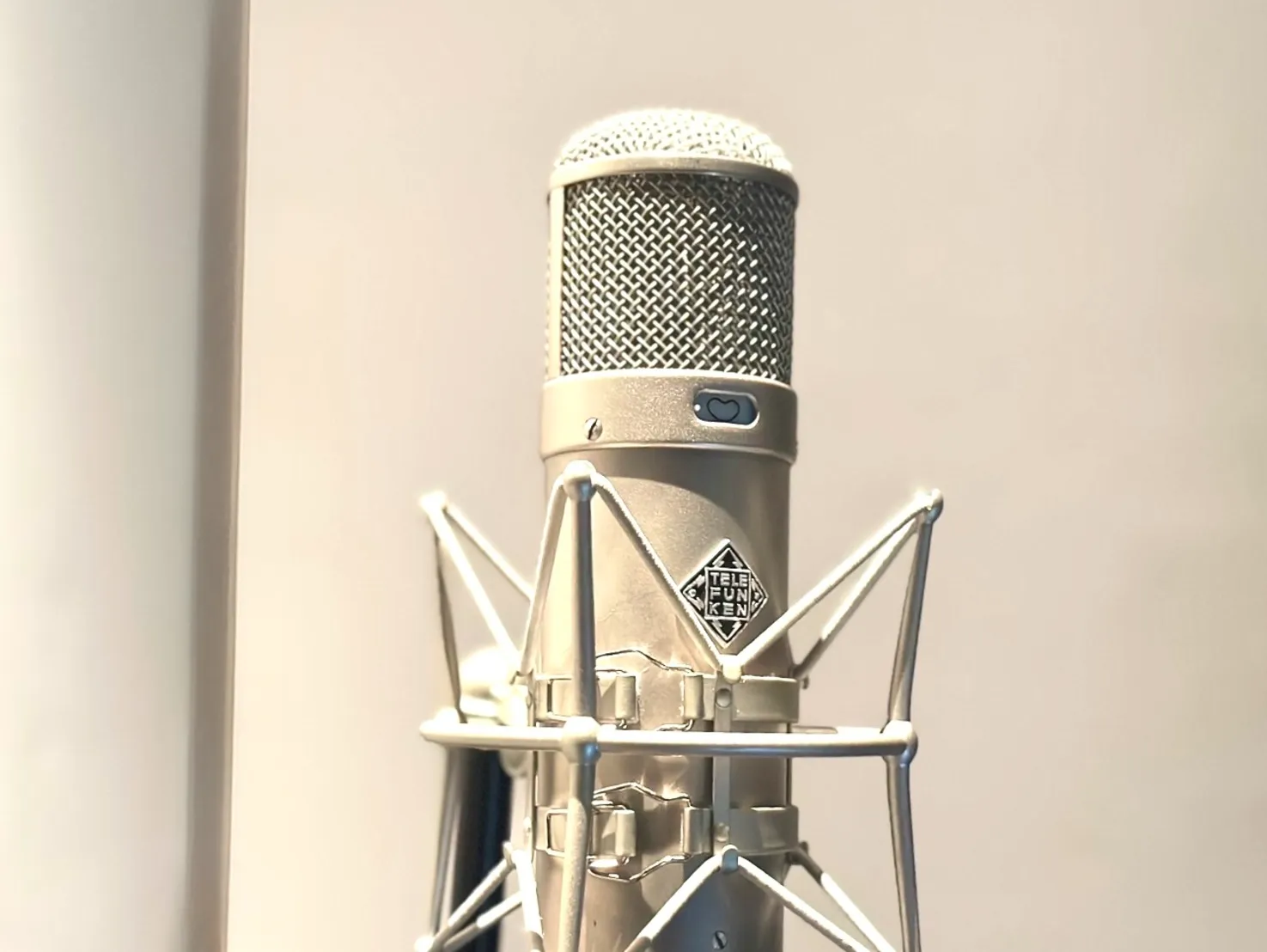 TELEFUNKEN U47(当スタジオ)